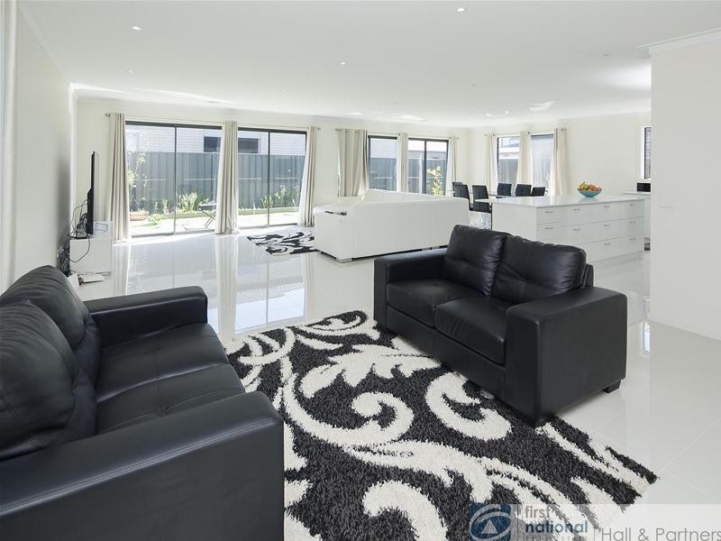 15 Donatello Crescent, Narre Warren VIC 3805