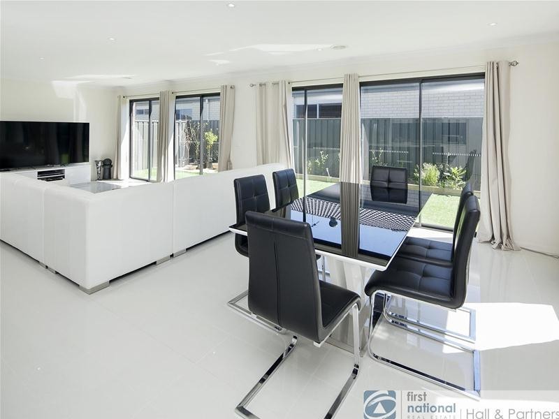 15 Donatello Crescent, Narre Warren VIC 3805