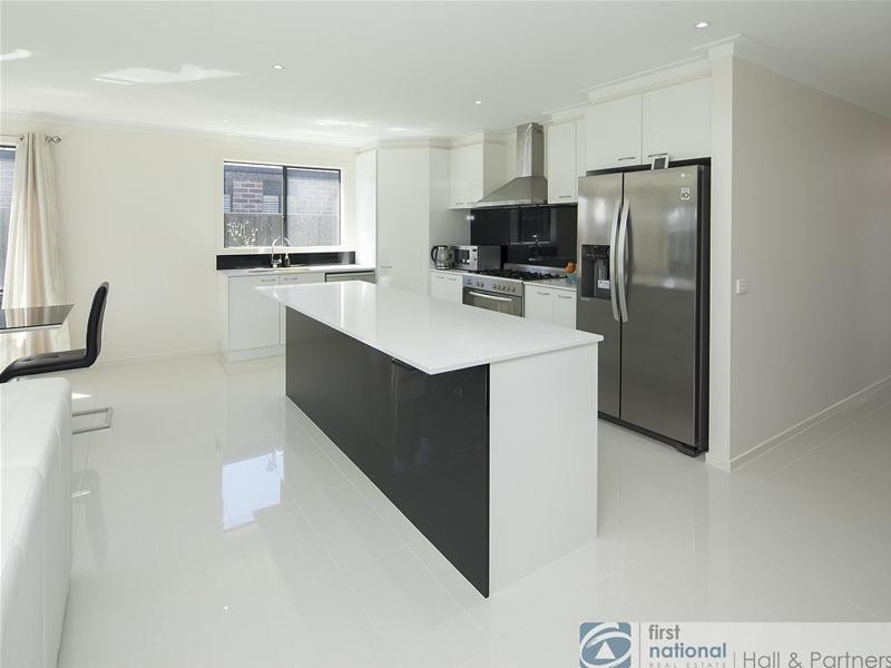 15 Donatello Crescent, Narre Warren VIC 3805