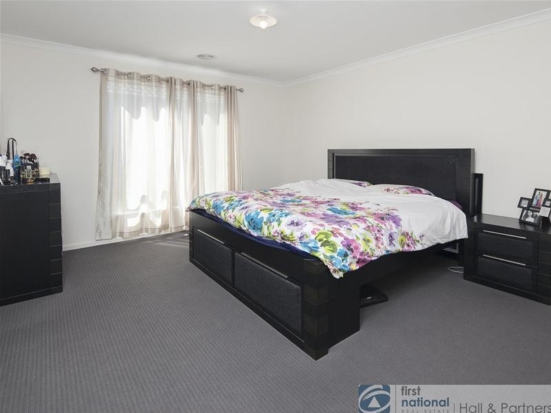 15 Donatello Crescent, Narre Warren VIC 3805