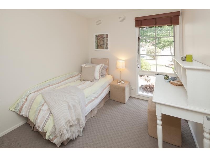 9 Inglebrae Court, Noble Park North VIC 3174