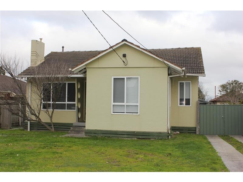 16 Curtin Crescent, Dandenong North VIC 3175