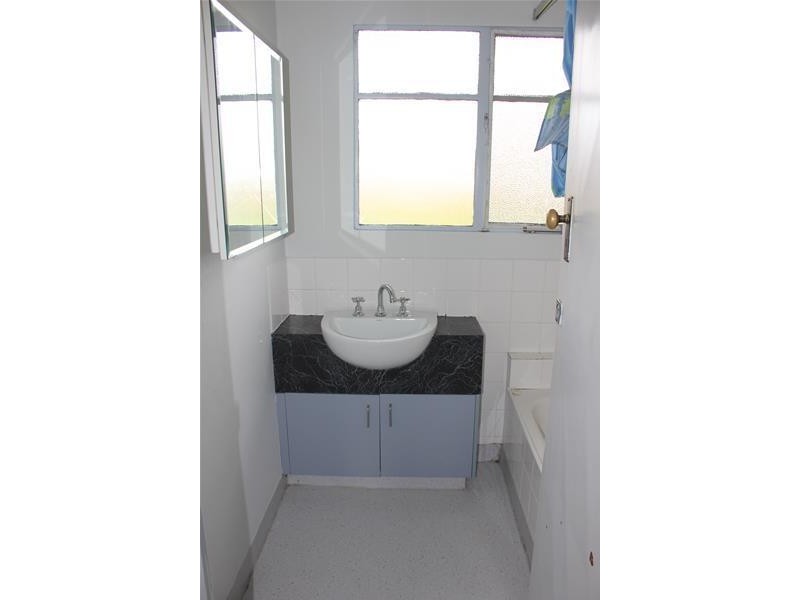 16 Curtin Crescent, Dandenong North VIC 3175