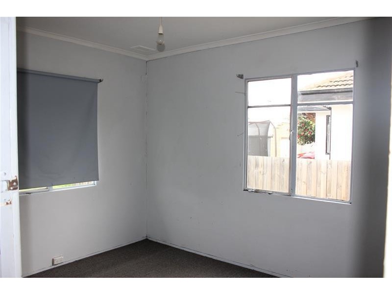 16 Curtin Crescent, Dandenong North VIC 3175