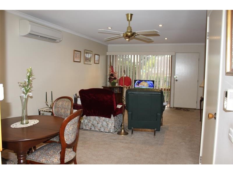 10/112 Stud Road, Dandenong VIC 3175