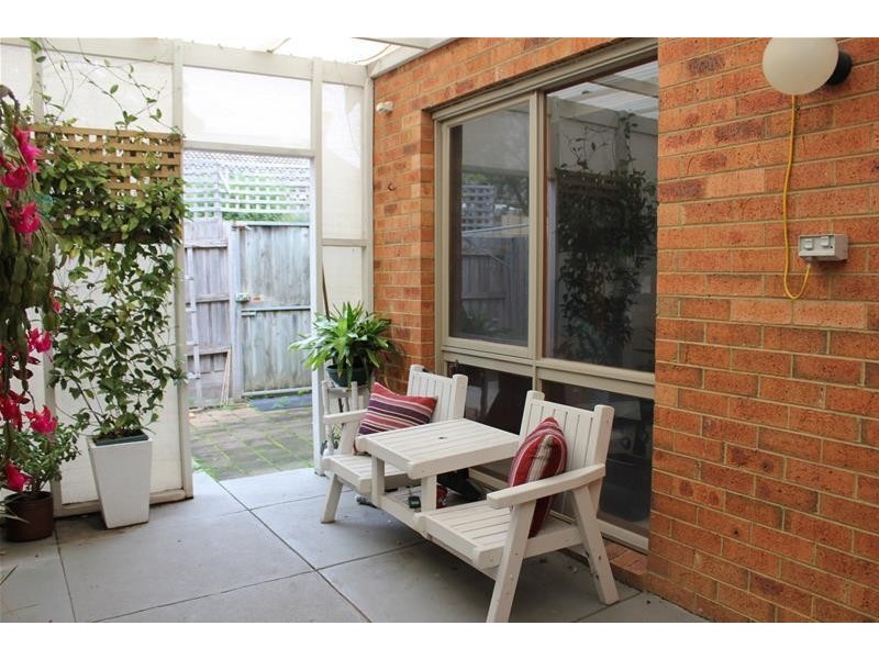 10/112 Stud Road, Dandenong VIC 3175