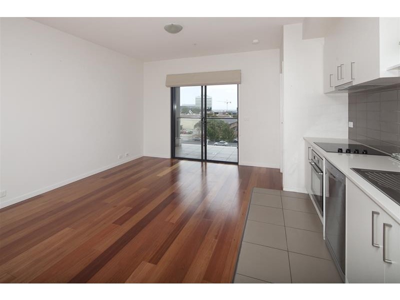 18/3 Close Avenue, Dandenong VIC 3175