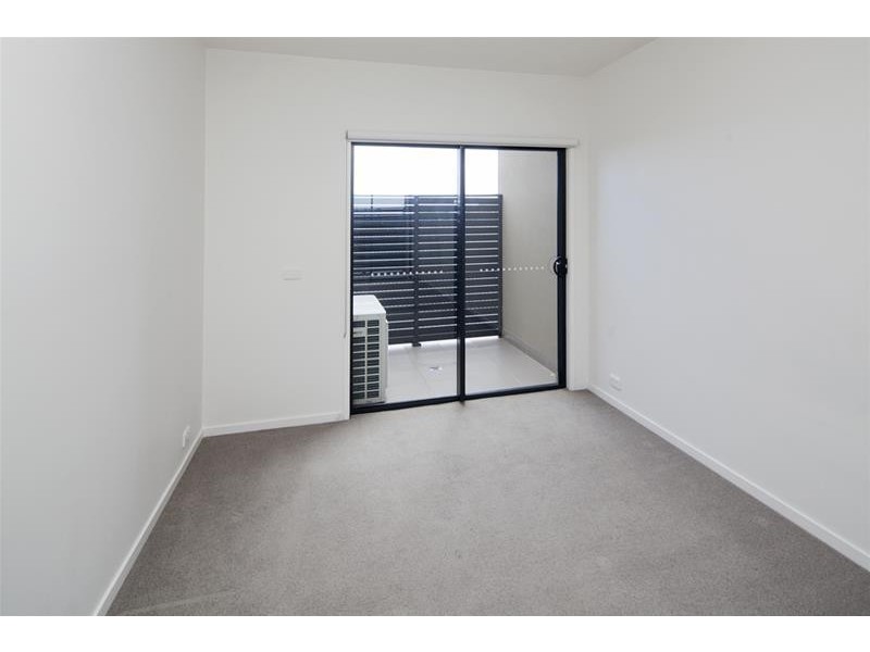 18/3 Close Avenue, Dandenong VIC 3175