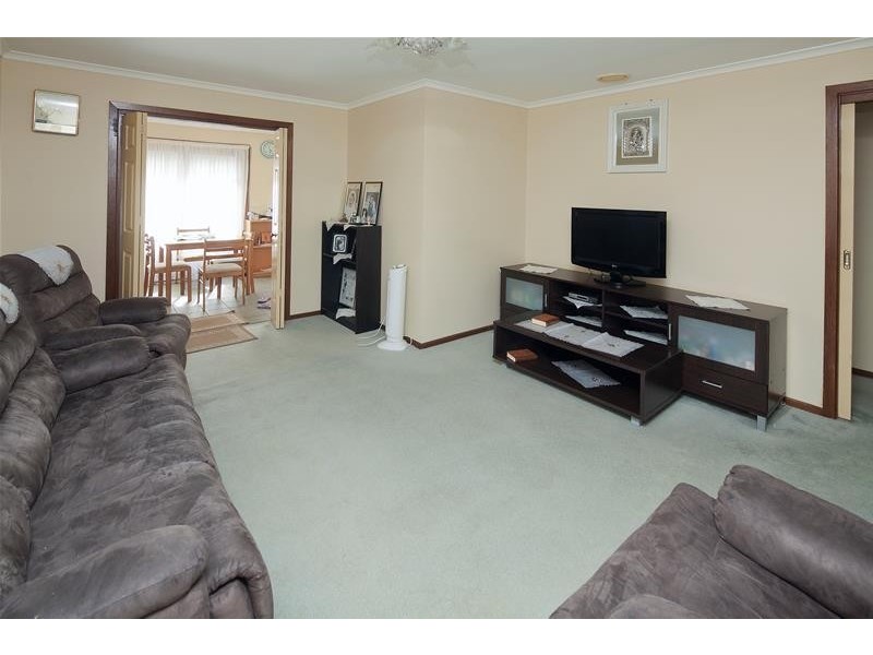 2/57 Elenora Road, Noble Park VIC 3174