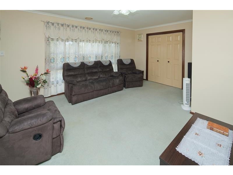 2/57 Elenora Road, Noble Park VIC 3174