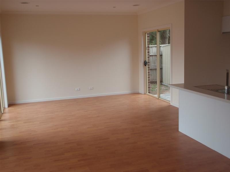 2/20 Rowan Drive, Doveton VIC 3177