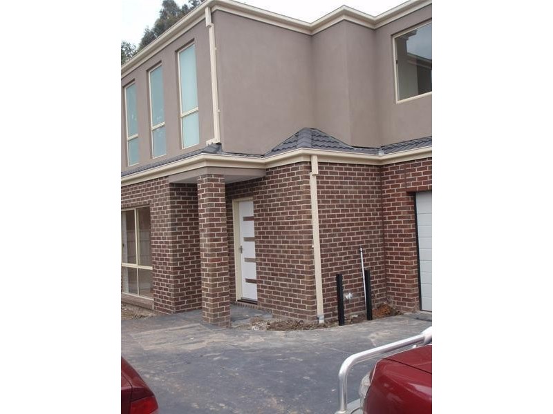 2/20 Rowan Drive, Doveton VIC 3177