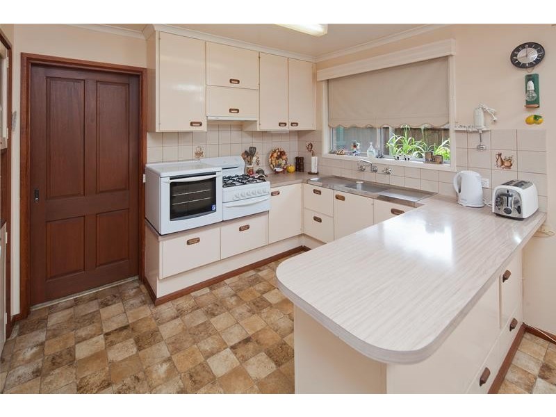 2 Lyndale Court, Dandenong North VIC 3175