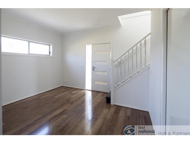 1-4/22 Pickett Street, Dandenong VIC 3175