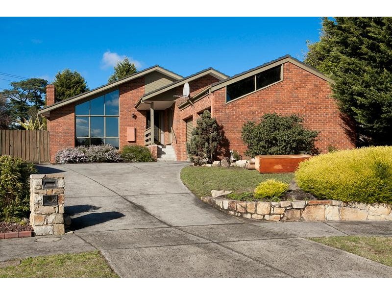 6 Antrim Close, Endeavour Hills VIC 3802