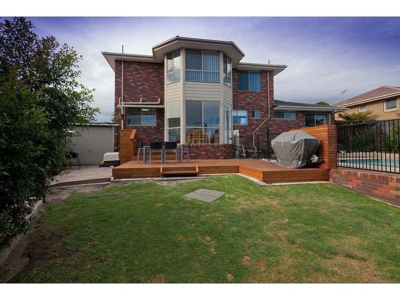 23 Zachary Hicks Crescent, Endeavour Hills VIC 3802