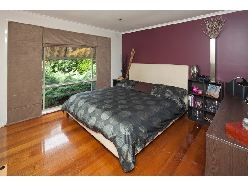 23 Zachary Hicks Crescent, Endeavour Hills VIC 3802