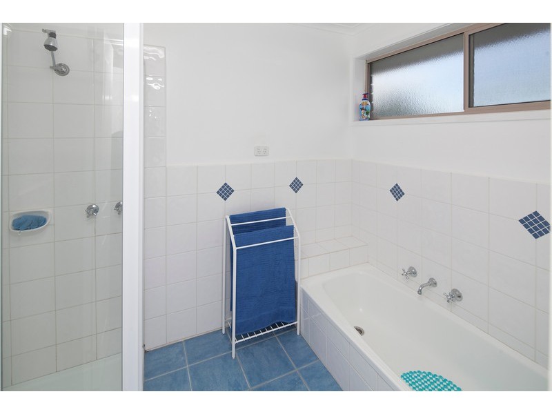 23 Zachary Hicks Crescent, Endeavour Hills VIC 3802