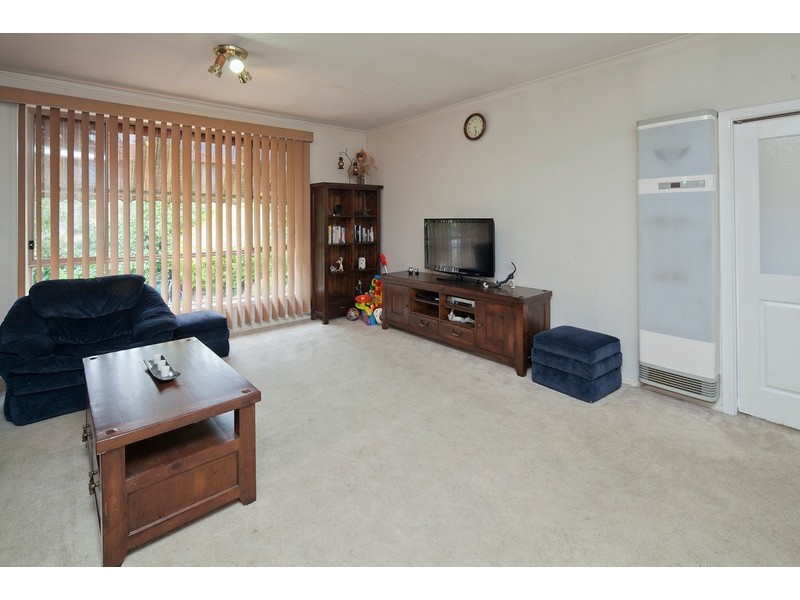 23 Zachary Hicks Crescent, Endeavour Hills VIC 3802