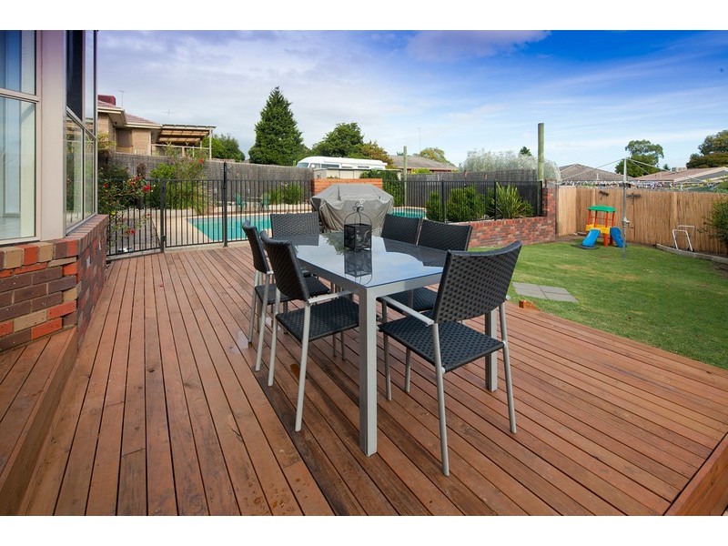 23 Zachary Hicks Crescent, Endeavour Hills VIC 3802