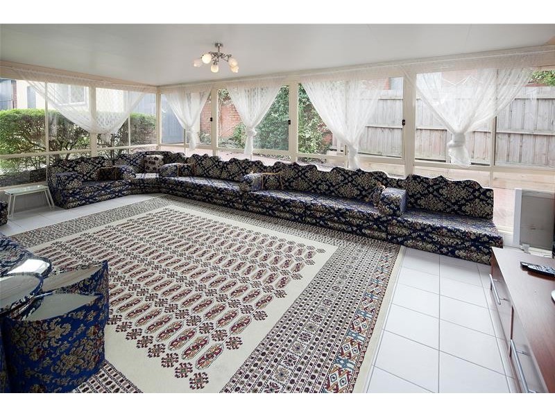186 Gladstone Road, Dandenong North VIC 3175