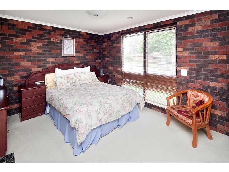 186 Gladstone Road, Dandenong North VIC 3175