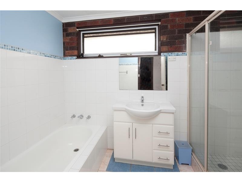 186 Gladstone Road, Dandenong North VIC 3175