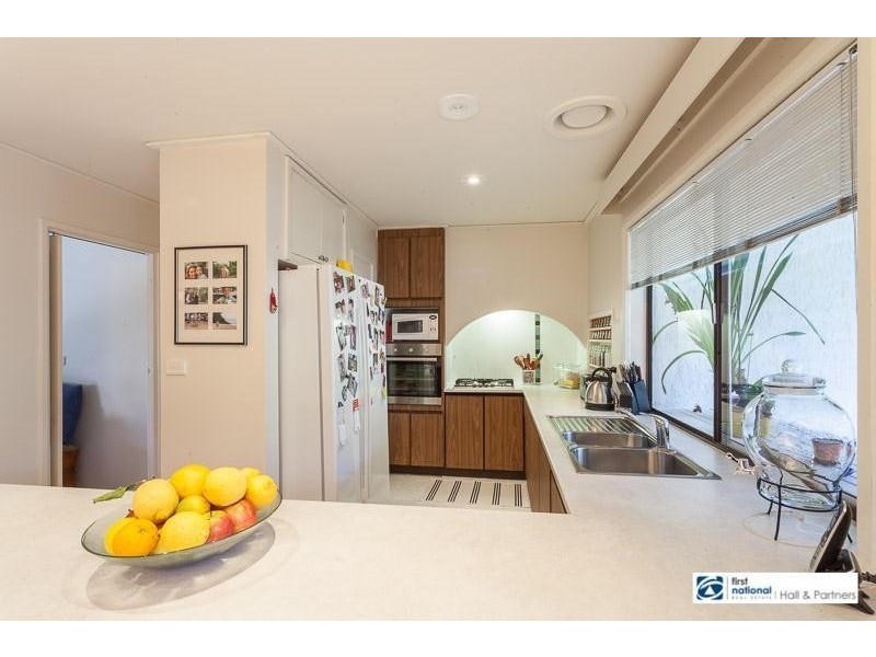 16 Templewood Avenue, Noble Park North VIC 3174