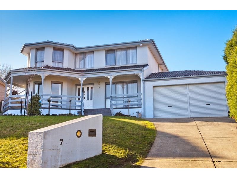 7 Freeman Court, Endeavour Hills VIC 3802