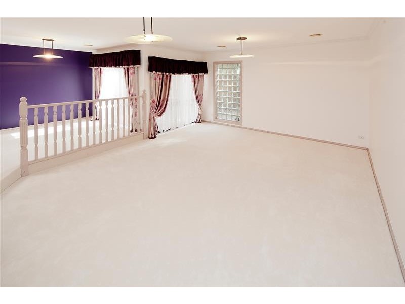 47 Hinrichsen  Drive, Hallam VIC 3803