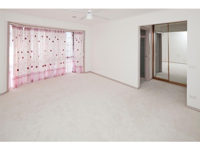 47 Hinrichsen  Drive, Hallam VIC 3803