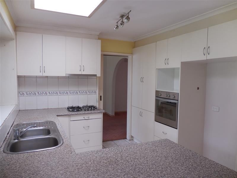 47 Charles Green Avenue, Endeavour Hills VIC 3802