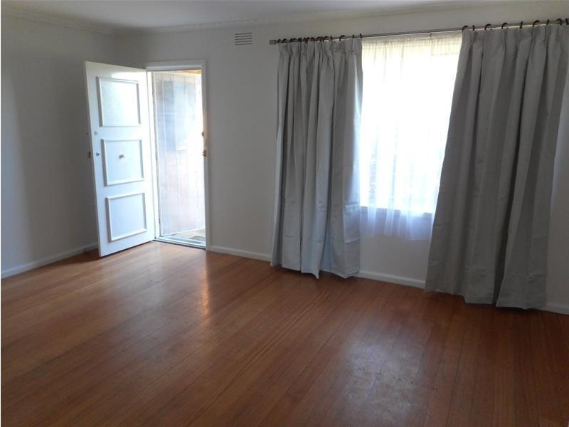 1/4 McKay Court, Dandenong VIC 3175