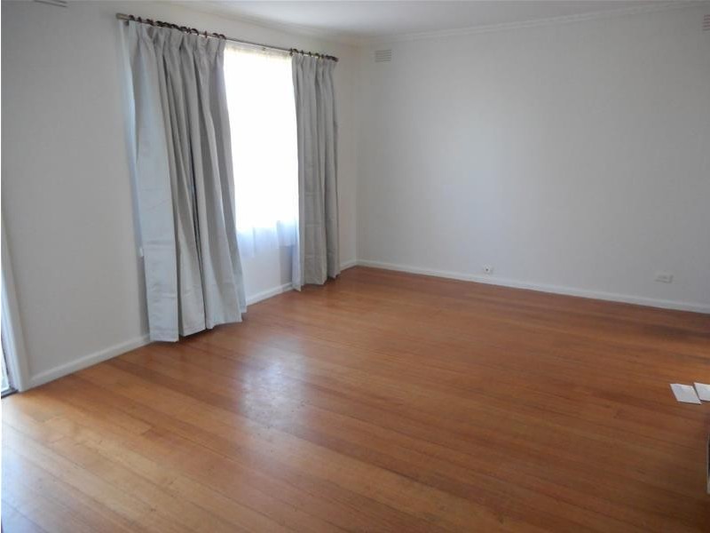 1/4 McKay Court, Dandenong VIC 3175