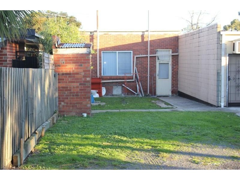 15 Nicole Avenue, Dandenong VIC 3175