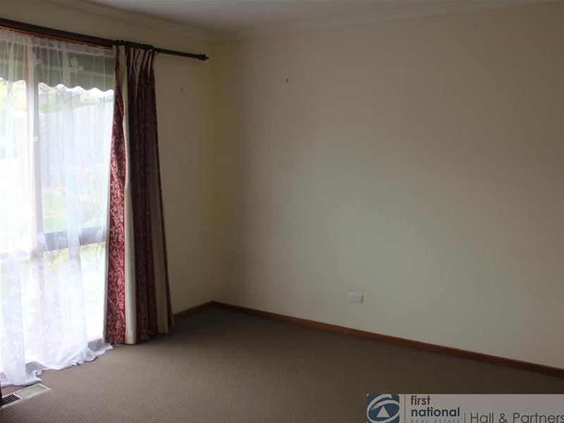 322 James Cook Drive, Endeavour Hills VIC 3802