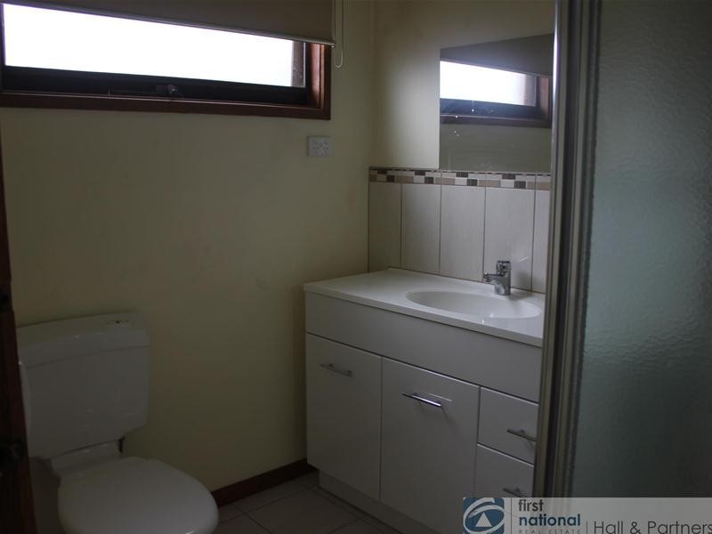 322 James Cook Drive, Endeavour Hills VIC 3802