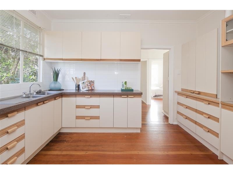 6 Jesson Crescent, Dandenong VIC 3175