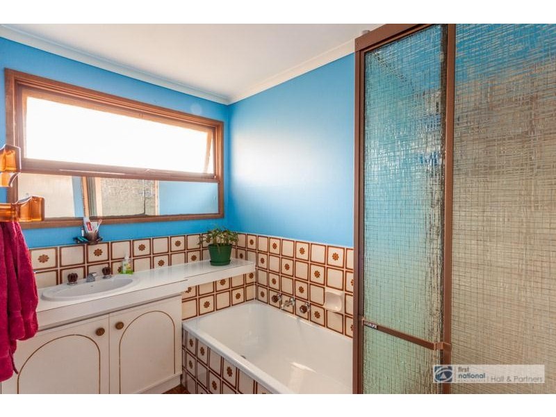 4 Searle Court, Dandenong North VIC 3175