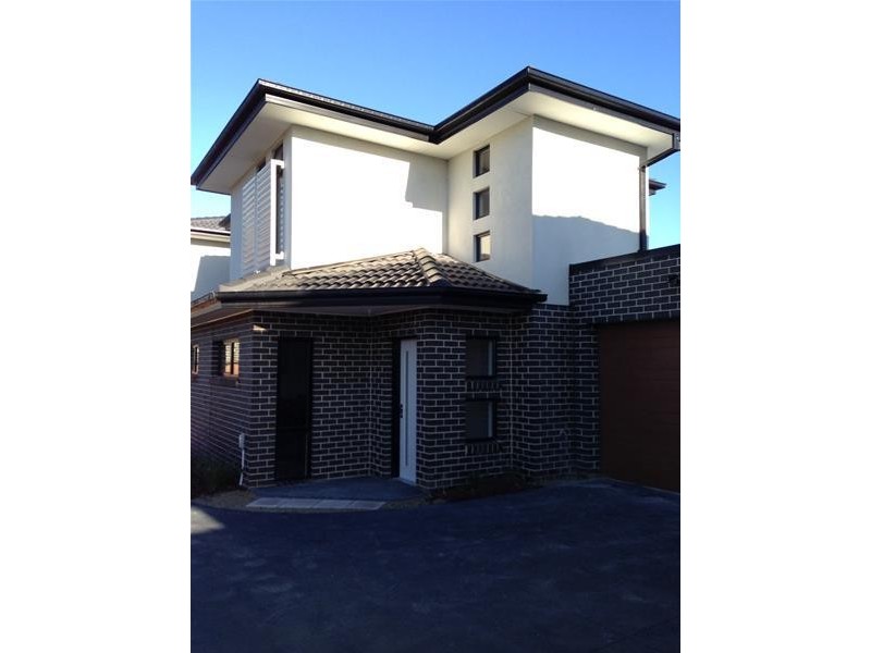 2/94 Kelvinside Road, Noble Park VIC 3174