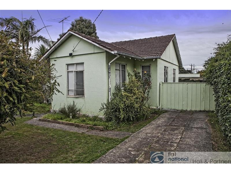 1 Tristania Street, Doveton VIC 3177