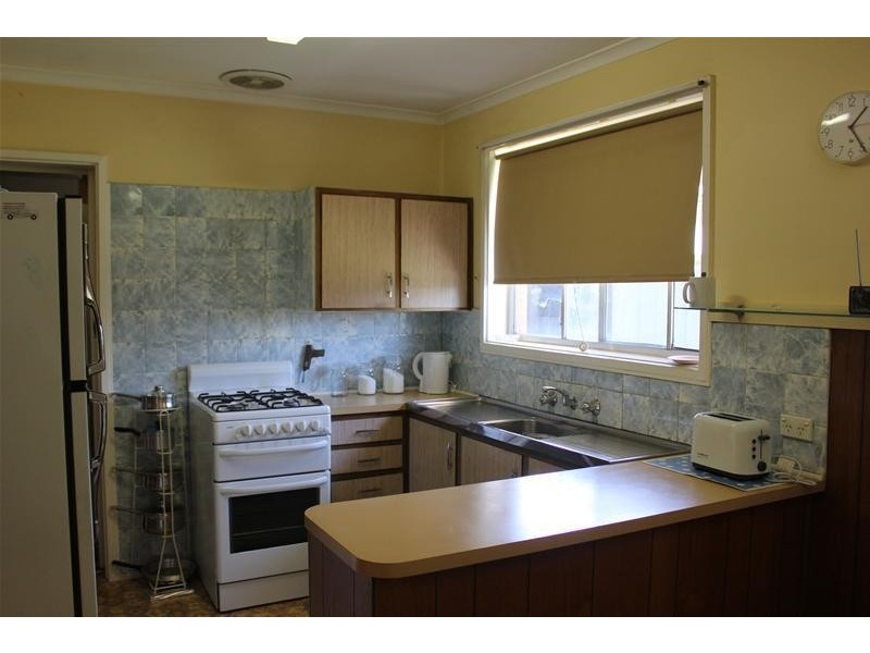 1 Gladesville Court, Dandenong North VIC 3175