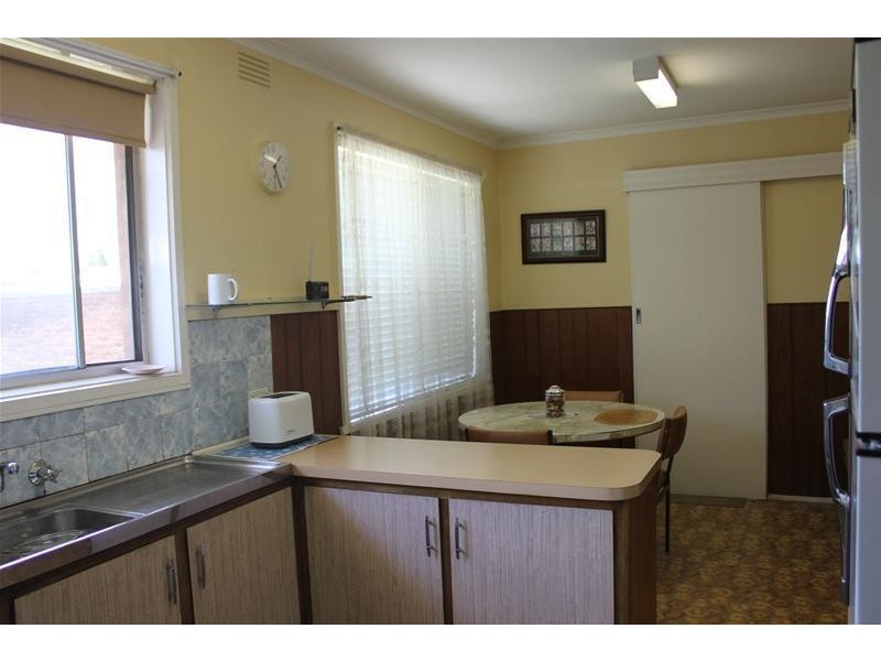 1 Gladesville Court, Dandenong North VIC 3175