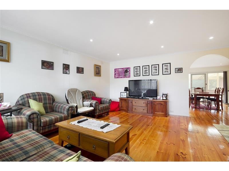 17 Chester Court, Endeavour Hills VIC 3802