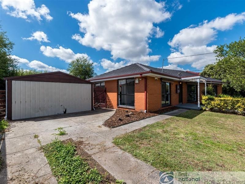 7 Blaxland Drive, Dandenong North VIC 3175