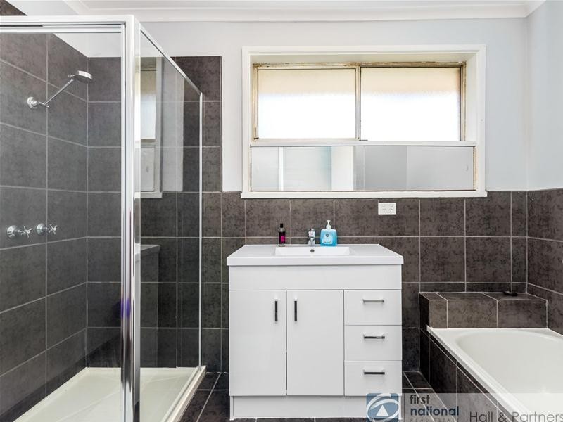 7 Blaxland Drive, Dandenong North VIC 3175
