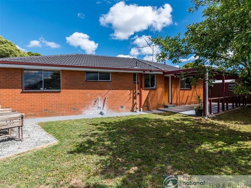 7 Blaxland Drive, Dandenong North VIC 3175
