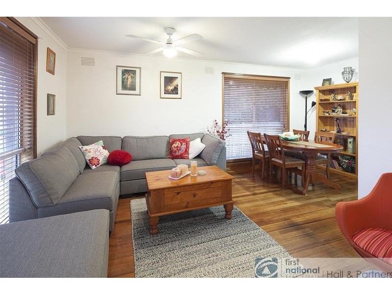 5 Delacombe Drive, Hampton Park VIC 3976