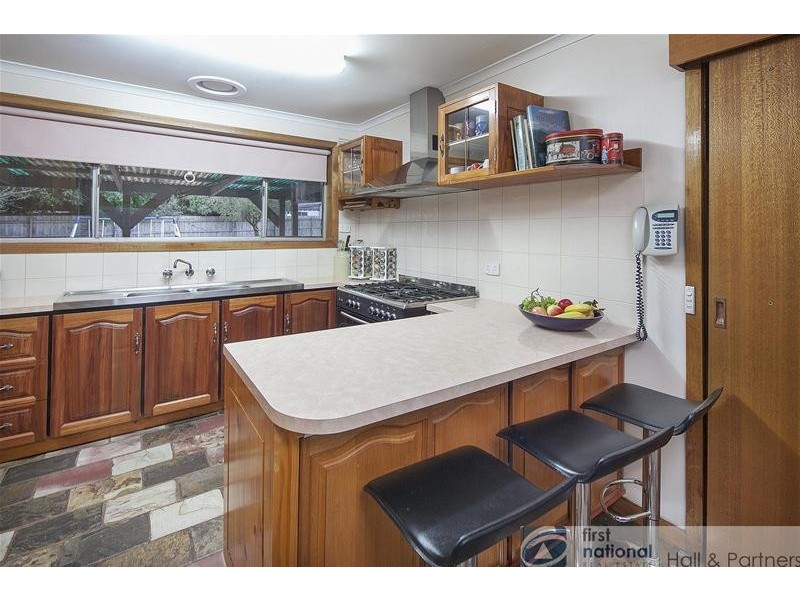 5 Delacombe Drive, Hampton Park VIC 3976