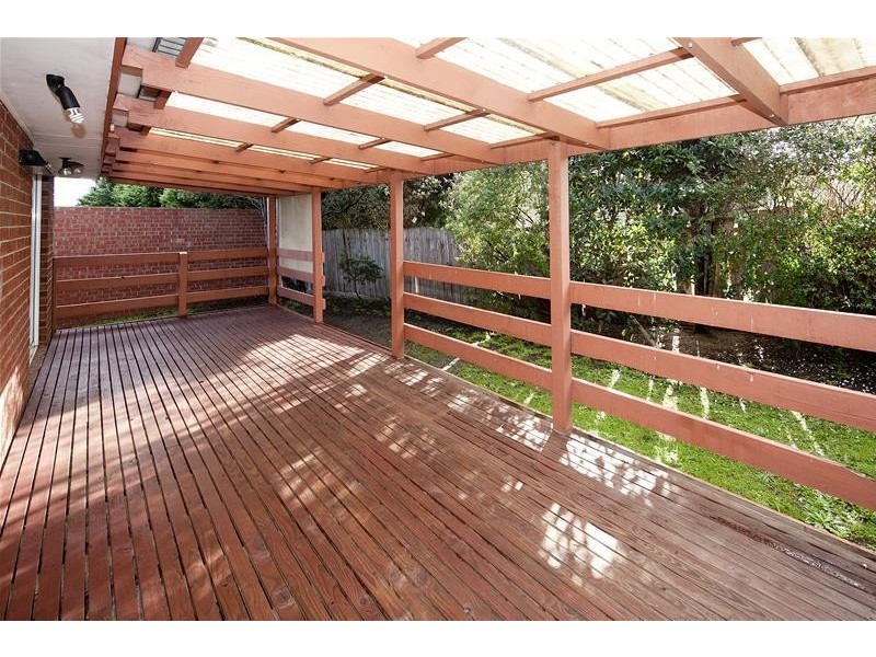 2/64 Arthur Phillip Drive, Endeavour Hills VIC 3802